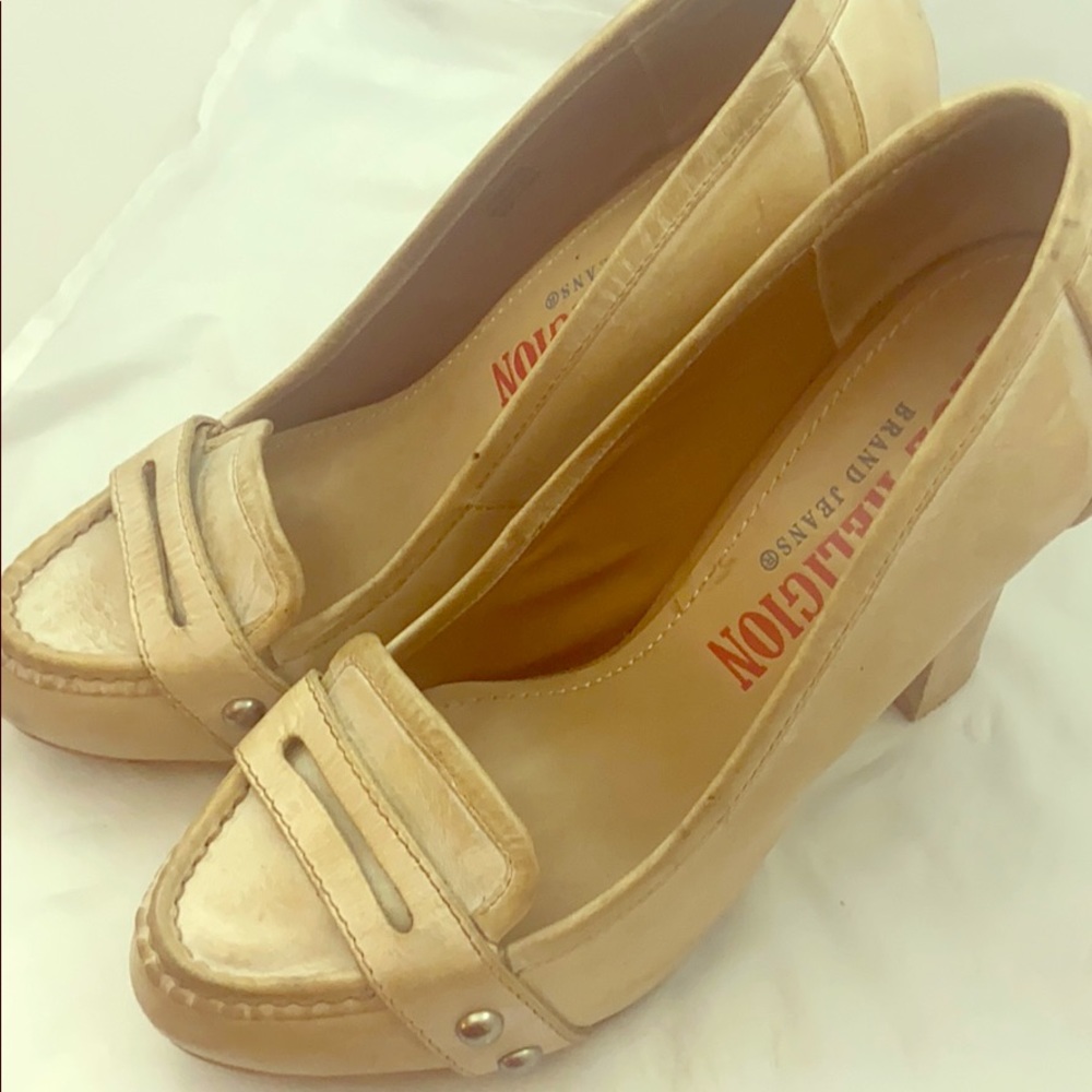 True Religion Hathaway Beige Heel Loafers